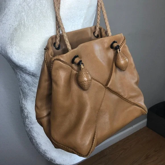 Bottega Veneta vintage authentic leather bag - Picture 5 of 16